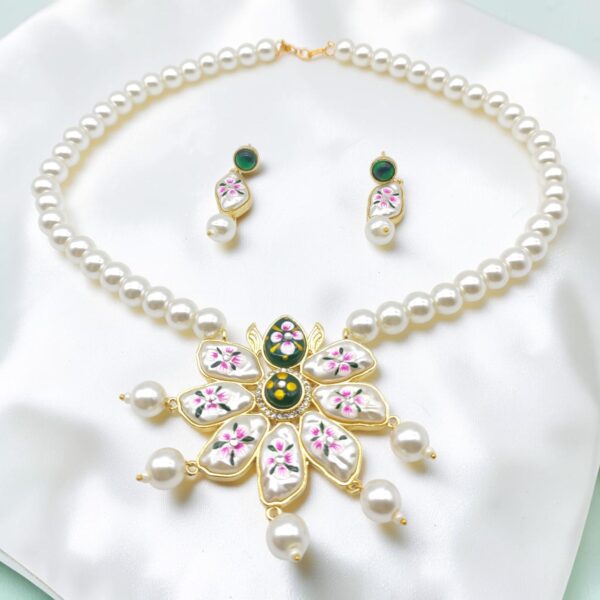 Hand Painted Floral Pearl Necklace Set – Green