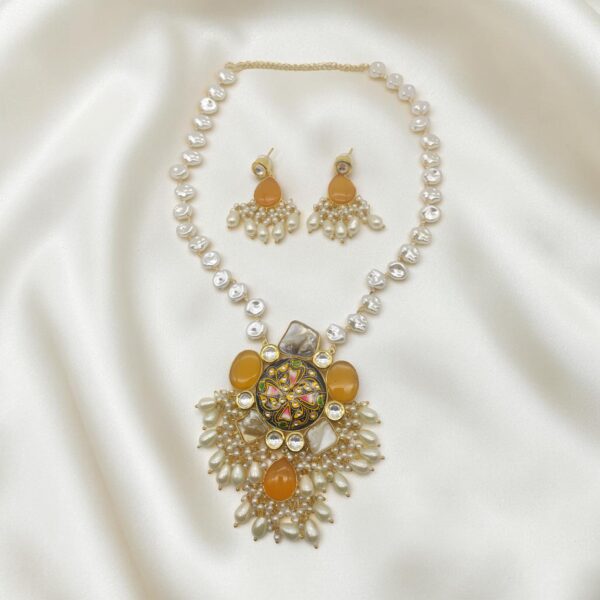 Black Hand Painted Pearl Pendant Set