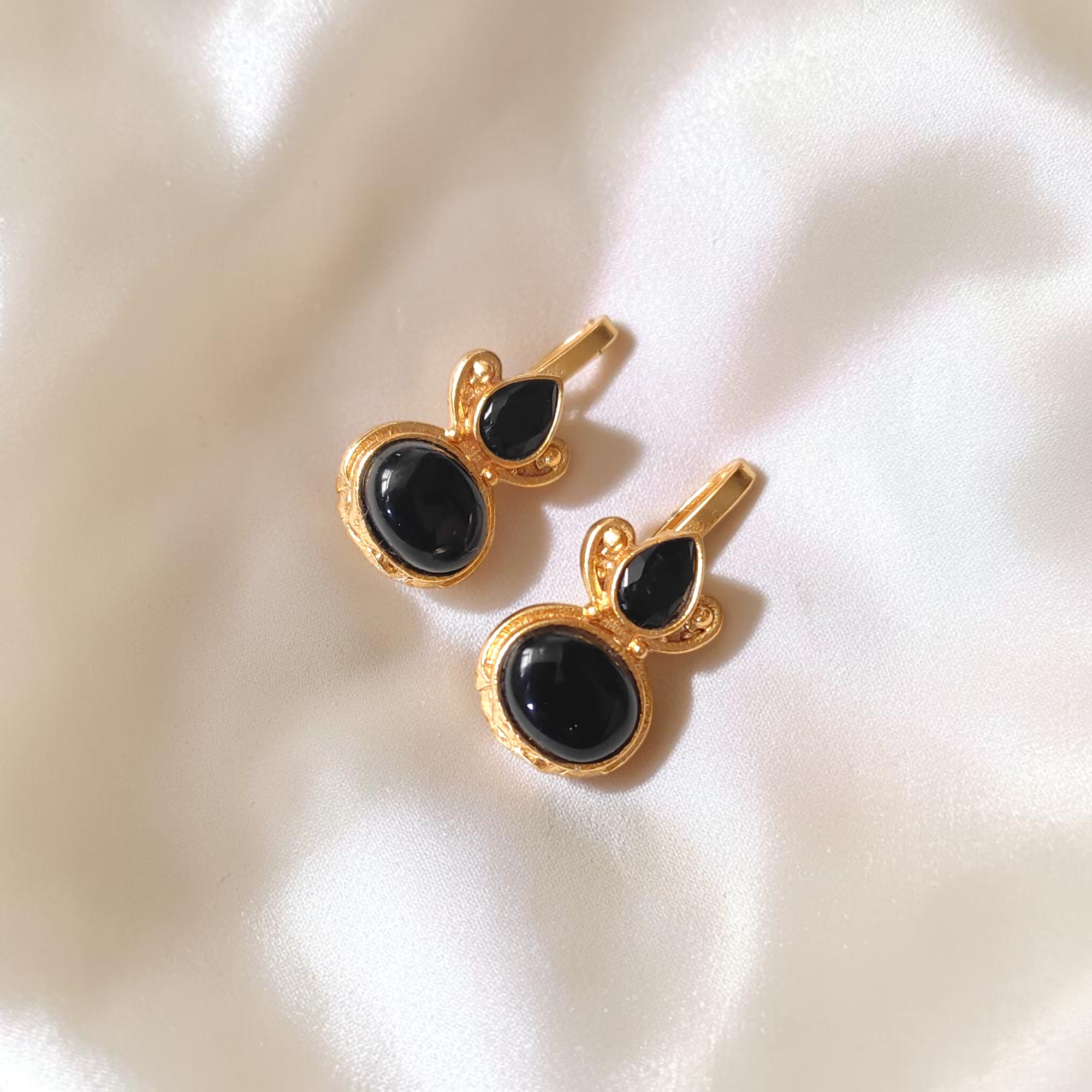 Black & Ruby Red Monalisa Stone Gold Plated Bugadi Earrings Combo - Image 2